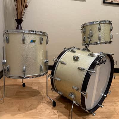 Vintage 60's Ludwig Maple 3-Piece 13/16/22 Drum Kit Set in Silver Sparkle (Rm4) image 2