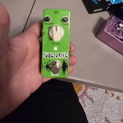 Xvive V7 Tube Drive 2010s - Green image 1