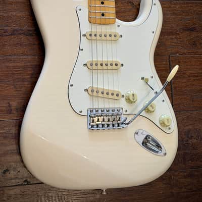 Fender JV Modified '60s Stratocaster MIJ 2022 - Olympic White w/ Tweed HSC image 2