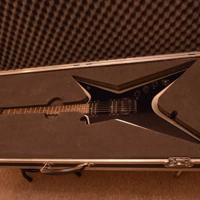 Washburn Dimebag Darrell Pantera Stealth Dime 2ST Signature Guitar 333 + Flight Case Dean image 17