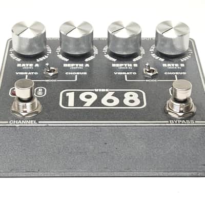 used Kingtone Vibe-1968 V1, Very Good Condition with Box image 3