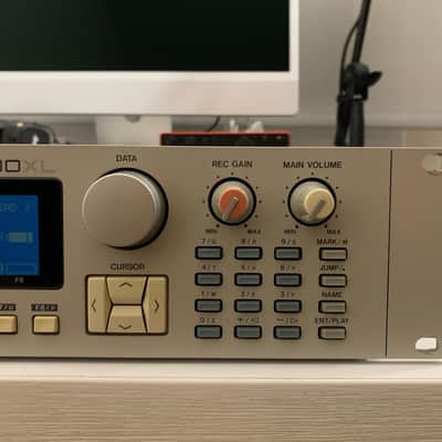 Akai S3000XL Sampler image 7