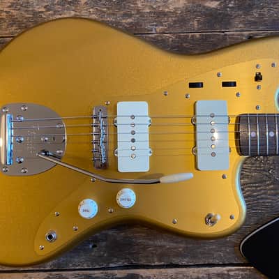 Fender Japan FSR Traditional '60s Jazzmaster Mystic Aztec Gold with Matching Headstock 2024 image 7
