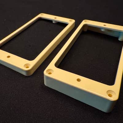 Gibson Custom Shop OEM 1959 M-69 Butyrate Humbucker Pickup Rings 1957-1960 - Vintage Light Cream with Aged Screws image 4
