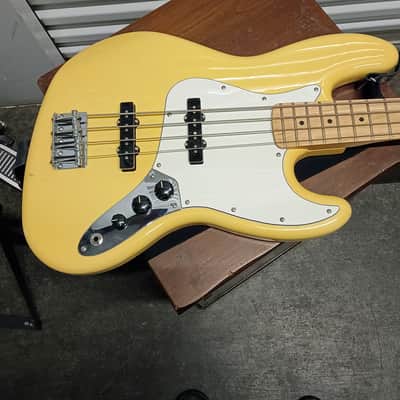 Fender Player Series I Jazz Bass 2022 Butterscotch EXC image 3
