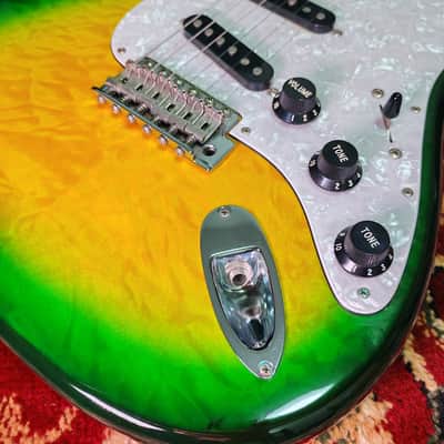 *RARE* 2013 Fender Stratocaster '62 Reissue ST62QT-YLM Yellow Lime Burst, High Grade Quilt Maple Top, Non-Catalog w/ Hangtags, MIJ Fujigen image 9