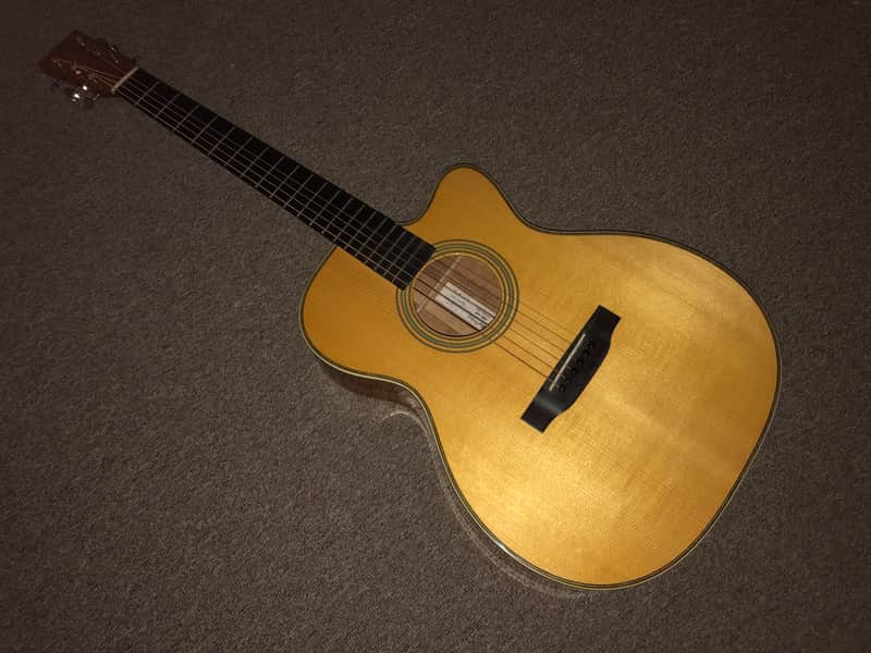 Martin Custom Laurence Juber OMC-44K image 1