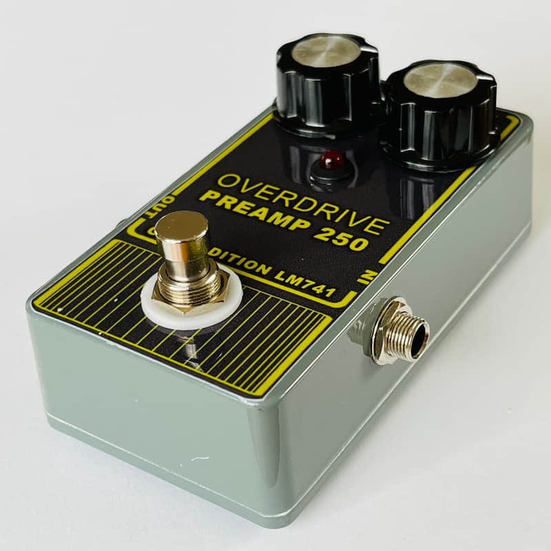 Overdrive Preamp 250 Grey Spec clone with the legendary LM741 chip