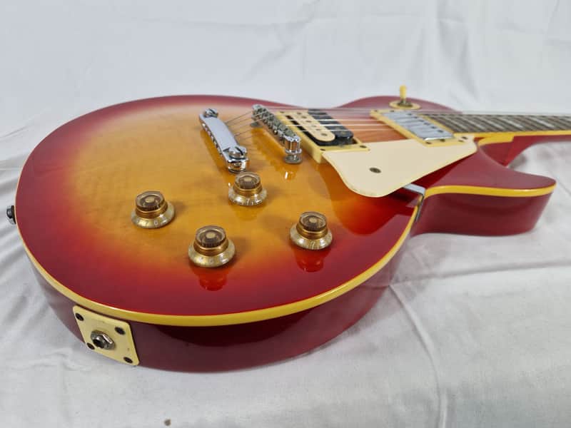 Tokai Love Rock 1995-97 - Burst image 1