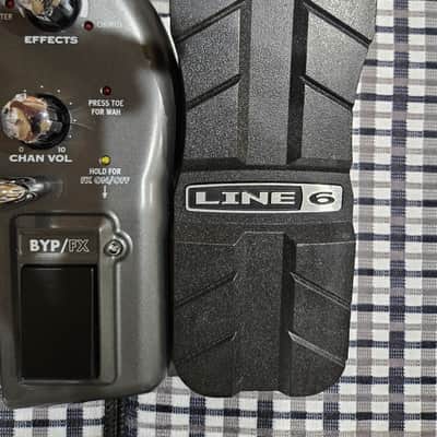 Line 6 Floor POD Multi-Effect and Amp Modeler 2010s - Black image 6