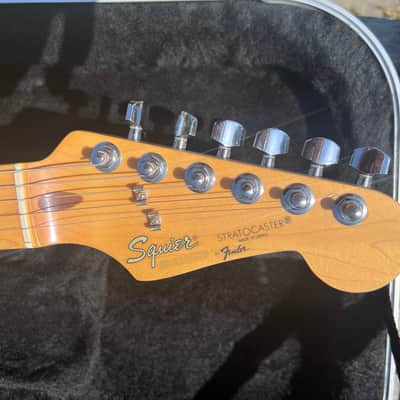 Squier MIJ Standard Stratocaster with Maple Fretboard 1984 - 1988 - FIESTA RED  JVGuitars image 3