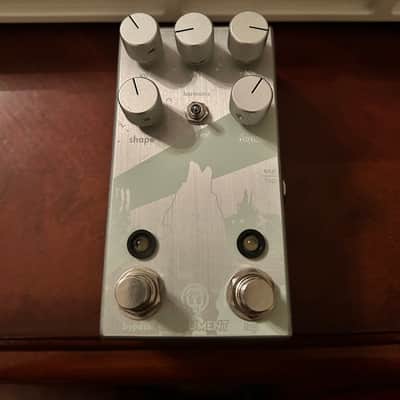 Walrus Audio Monument Harmonic Tap Tremolo V2 Limited Edition - Platinum Series 2021 - Platinum