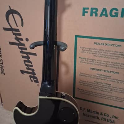 Epiphone Les Paul Custom Pro Silver Burst 2011 with hard case image 6