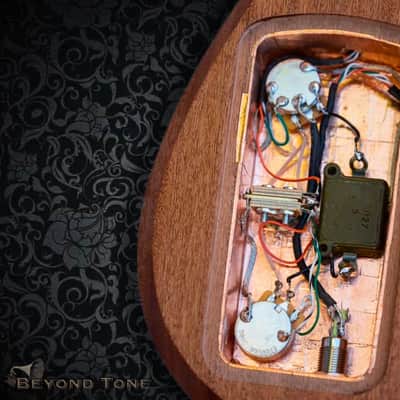 Hufschmid “Purple Candy Bomb” — One-Off Patrick Hufschmid Custom w/ Alumitone Humbuckers — Excellent image 3