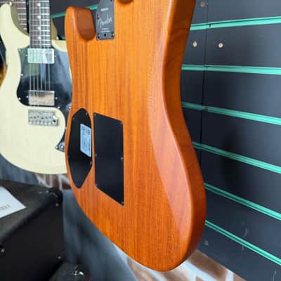 Fender Acoustasonic Stratocaster 3-Tone Sunburst 2020 Hybrid Guitar image 13