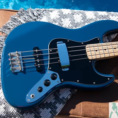 2020 Fender Hybrid Jazz Bass with Maple Fretboard - Indigo - Made in Japan - Pro Set Up w Perfect Frets/Action/Intonation! image 13