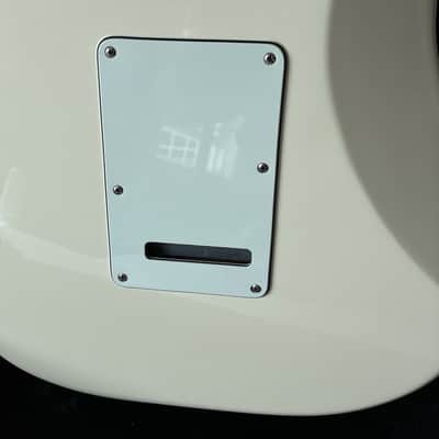 2017 Fender Mexican Standard Stratocaster, Arctic White, Custom Shop pickups, hard case, MINT CONDITION image 9