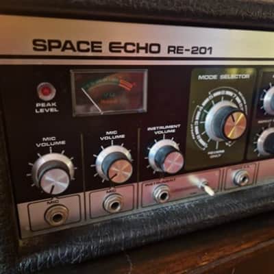 Roland RE-201 Space Echo Tape Delay / Reverb 1974 - 1988 - Black