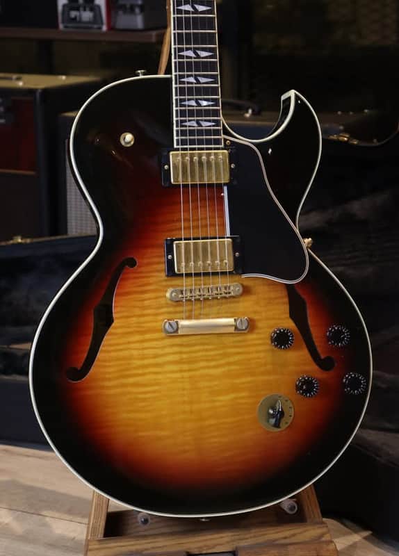 Gibson Es137 Custom Tri-Burst 2003 image 1
