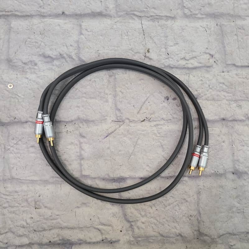 Radio Shack 5ft Gold Series RCA w/ Multi Core Shielding image 1