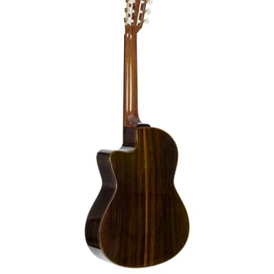 Alvarez Yairi CYM75CE Masterworks Classical, LR Baggs hi-fi Pickup - Hardshell Case Included -( JUST ARRIVED ) image 4