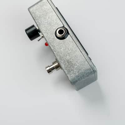Electro-Harmonix Freeze Nano Sound Retainer Sustain Pedal image 3