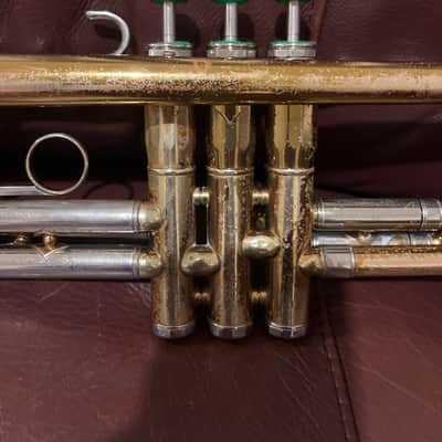 York Super Custom (1957) Bb Trumpet SN 208256 (professional) image 11