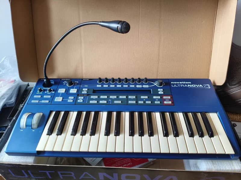 Novation UltraNova 37-Key 20-Voice Synthesizer