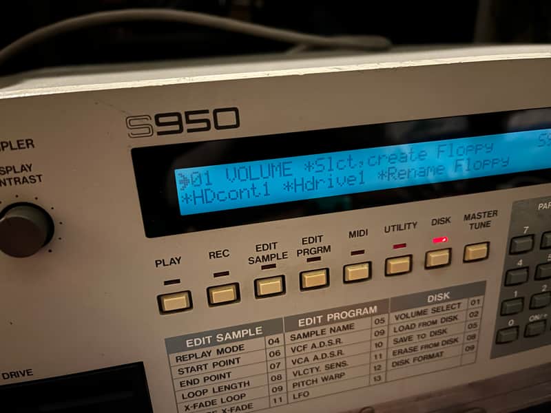 Akai S950 MIDI Digital Sampler