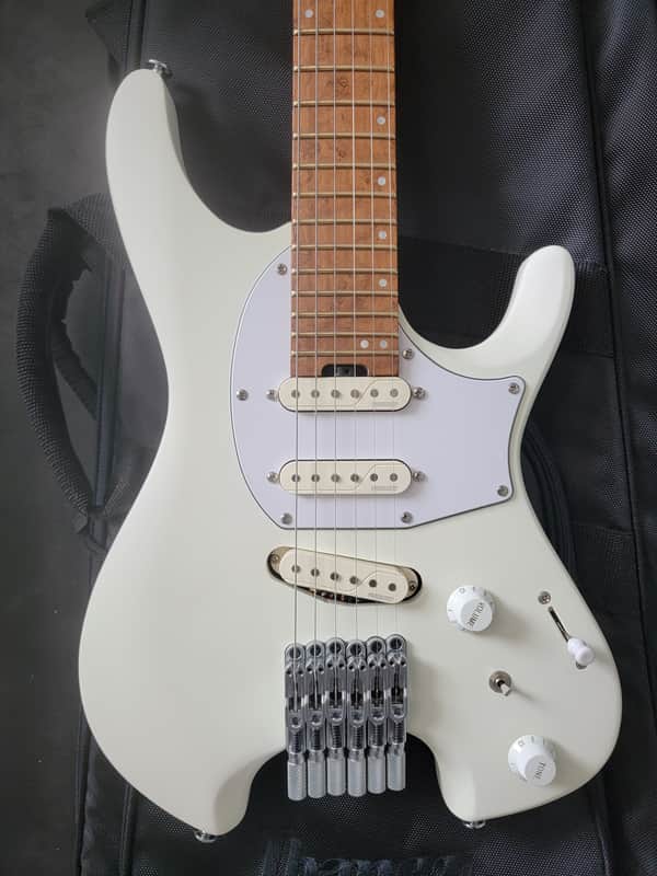 Ibanez ICHI10-VWM Headless Stratocaster Ichika Nito Signature Quest 2021 Jescar EVO gold frets Fishman Fluence Strat mod image 1