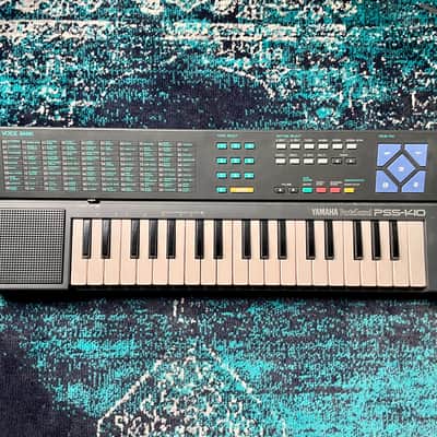 Yamaha PSS-140 Synthesizer 1988 - Black