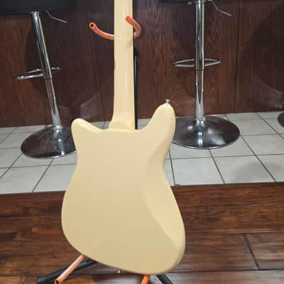 Epiphone Wilshire Phant-o-matic Antique Ivory + Fender Hard Case – Excellent Condition (Frank Iero / MCR Model) image 7