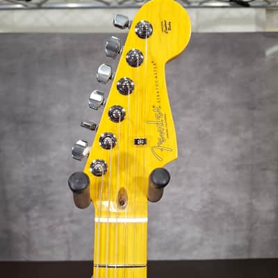 Fender American Professional II Stratocaster HSS with Maple Fretboard 2020 - Present - Mystic Surf Green image 6