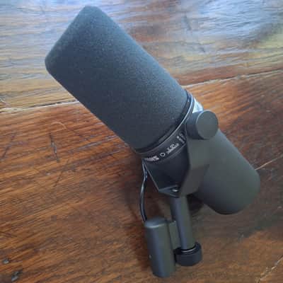 Shure SM7B Microphone w/Original box 2 Windscreens image 2