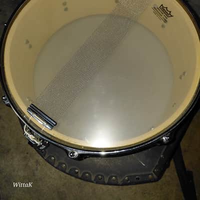 Pearl maple shell acoustic snare drum. 1980 - Maple image 2