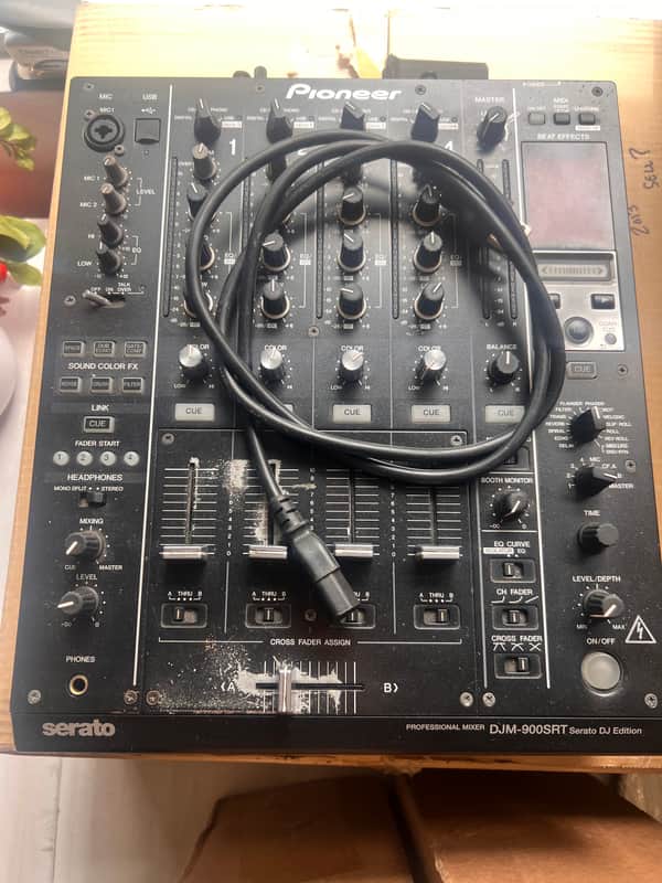 Pioneer DJM-900SRT Mixer (Serato Edition) image 1