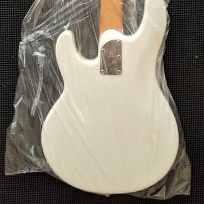 Joe Dart Jr Bass (Unopened) image 4