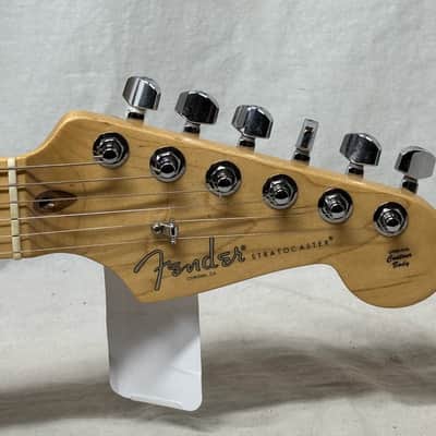 Fender American Professional Stratocaster HSS Shawbucker Guitar 2016 - 3-Color Sunburst / Maple Neck image 6