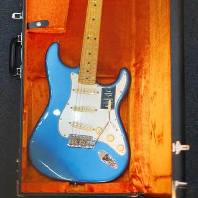 Fender 2023 American Vintage II 1973 Stratocaster, Maple Fingerboard, Lake Placid Blue (Pre-Owned) image 12