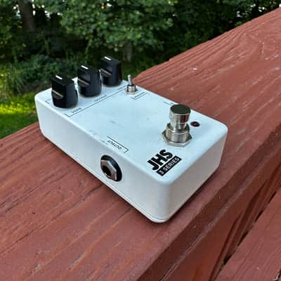 JHS 3 Series Octave Reverb 2022 - Present - White image 5