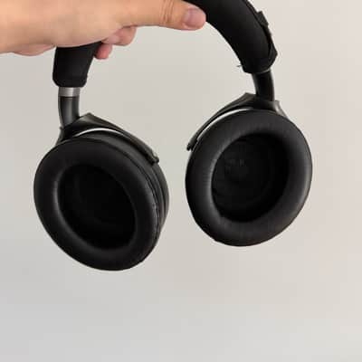 Focal Bathys Wireless Open Back headphones Black image 4