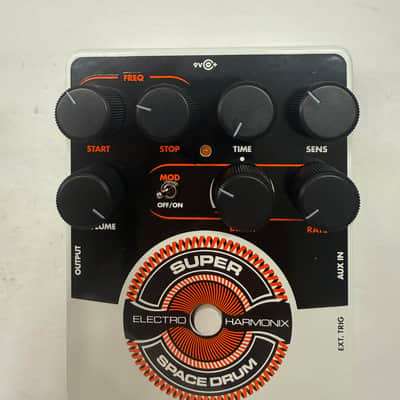 Electro Harmonix Super Space Drum Synthesizer Guitar Effect Pedal + Box & PSU image 4