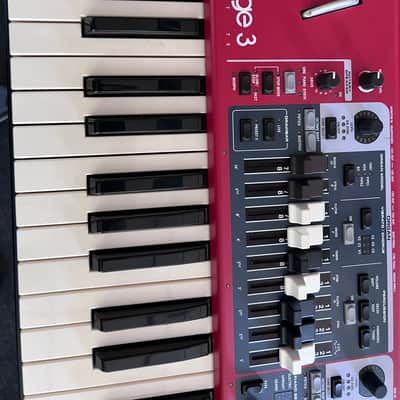 Nord Stage 3 Compact 76 Stage Piano incl. Softbag image 5