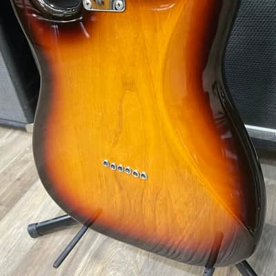 Fender ST12 TX 12-String Stratocaster MIJ 2002-2004 - 3-Tone Sunburst image 13