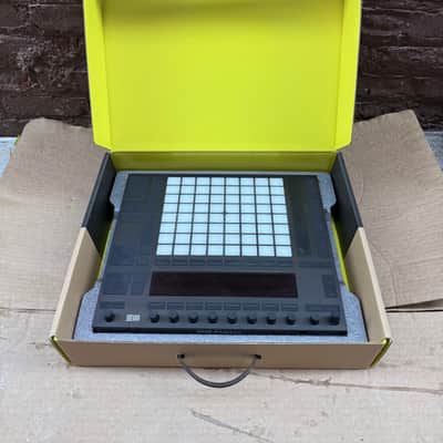 Ableton Push 2 MIDI Controller for Ableton Live w/ Power Supply, USB Cable & Original Box image 10