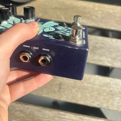 Walrus Audio Julianna Deluxe Chorus / Vibrato 2020 - Present - Blue image 2
