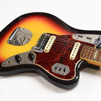 Fender Jaguar with Rosewood Fretboard 1966 - Sunburst image 4