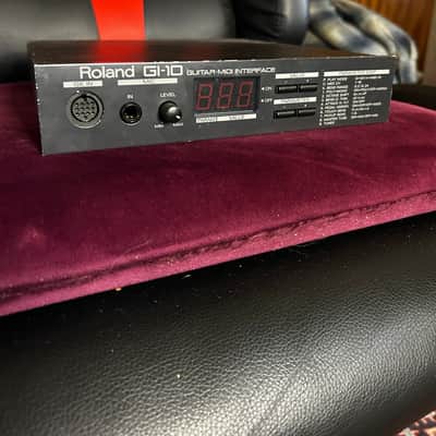 Roland GI-10 Guitar MIDI Interface