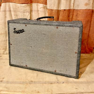 Supro-Valco Model 24 1966 - Grey image 4