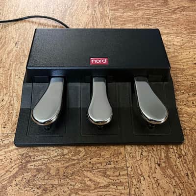 Nord NTP Triple Keyboard Pedal 2020s - Black image 1